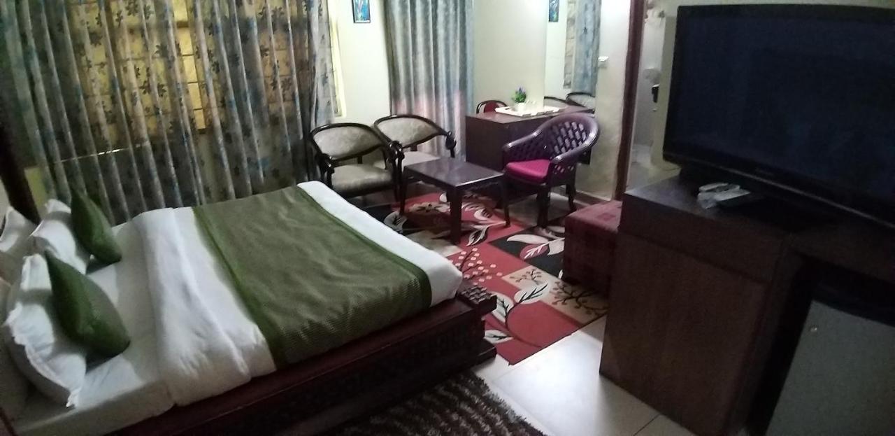 Hotel Home Stay Dwarka Delhi  Exterior photo