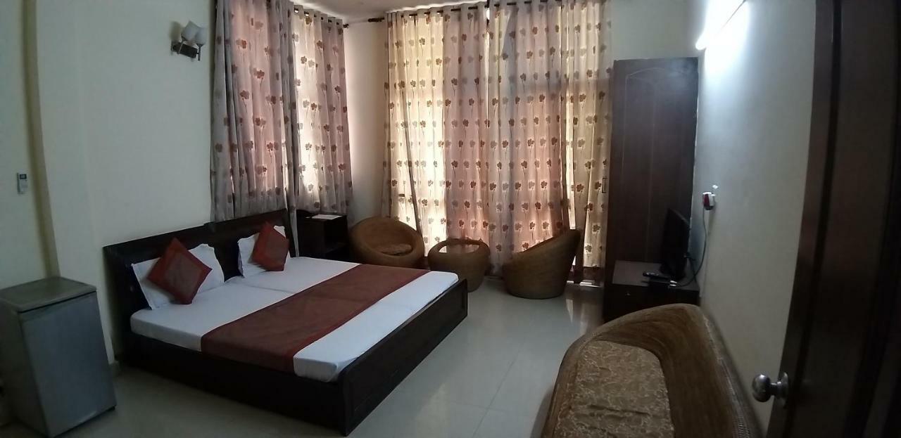 Hotel Home Stay Dwarka Delhi  Exterior photo